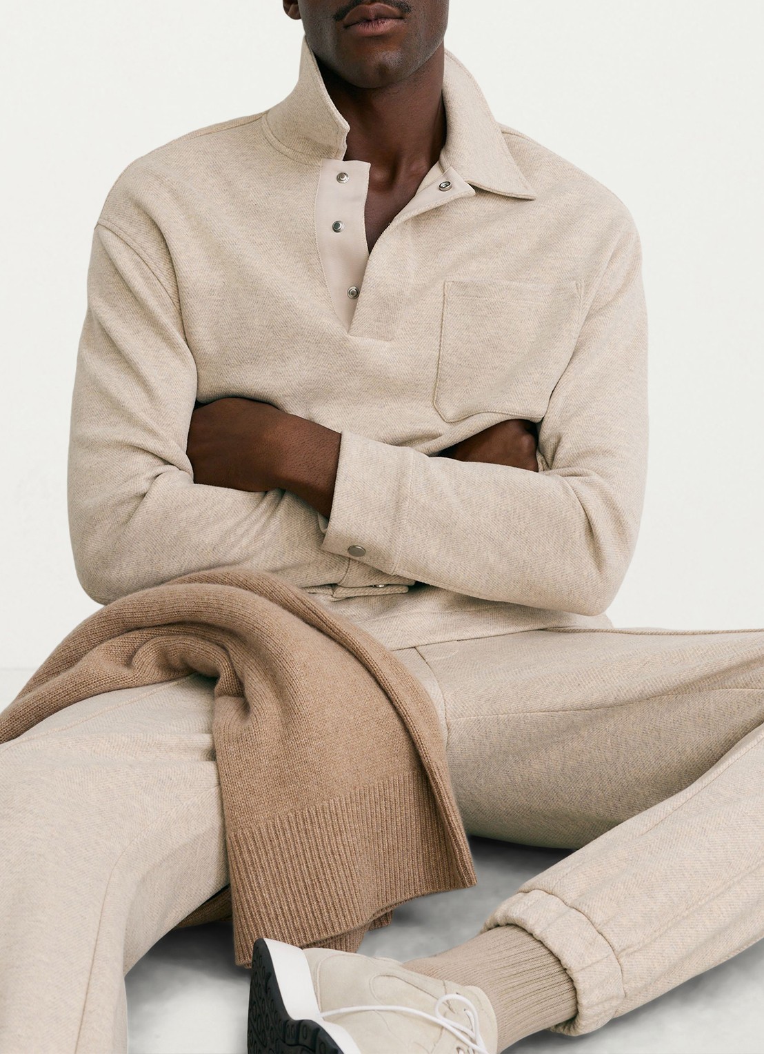 Reiss Gray fijngebreide trui in wolblend met polokraag - detail 2 beige