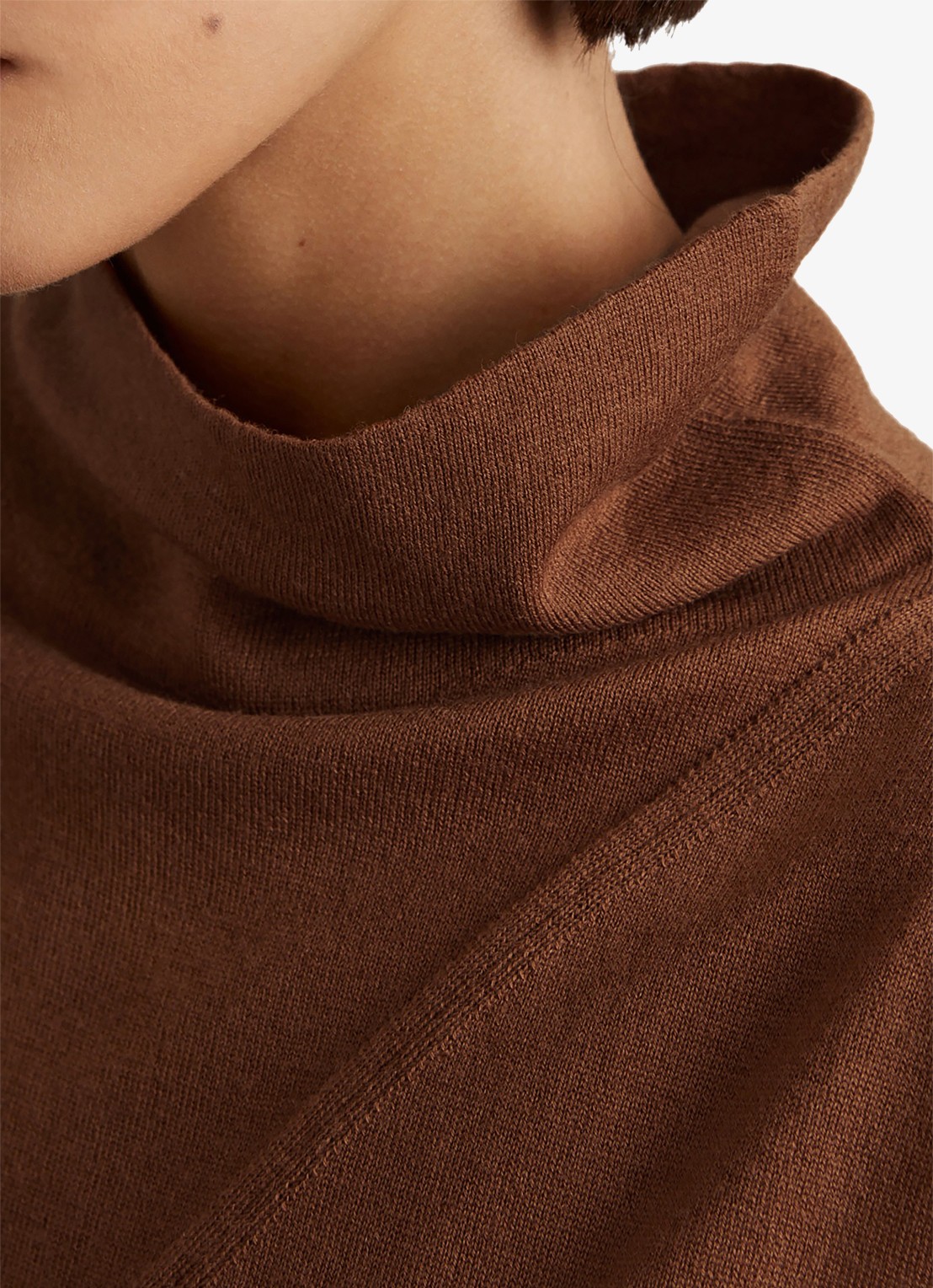 Reiss Harper mouwloze top van wol met col - detail 2 cognac