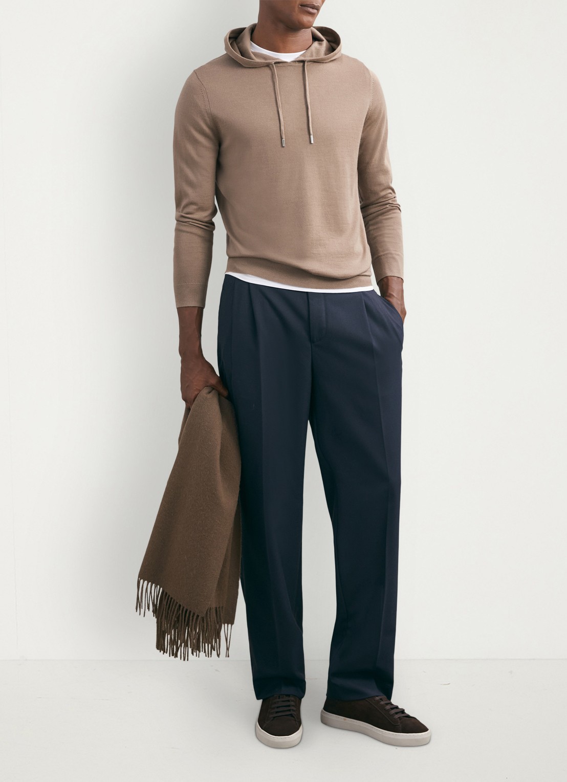Reiss Holland hoodie van merino wol  - voorkant 2 camel