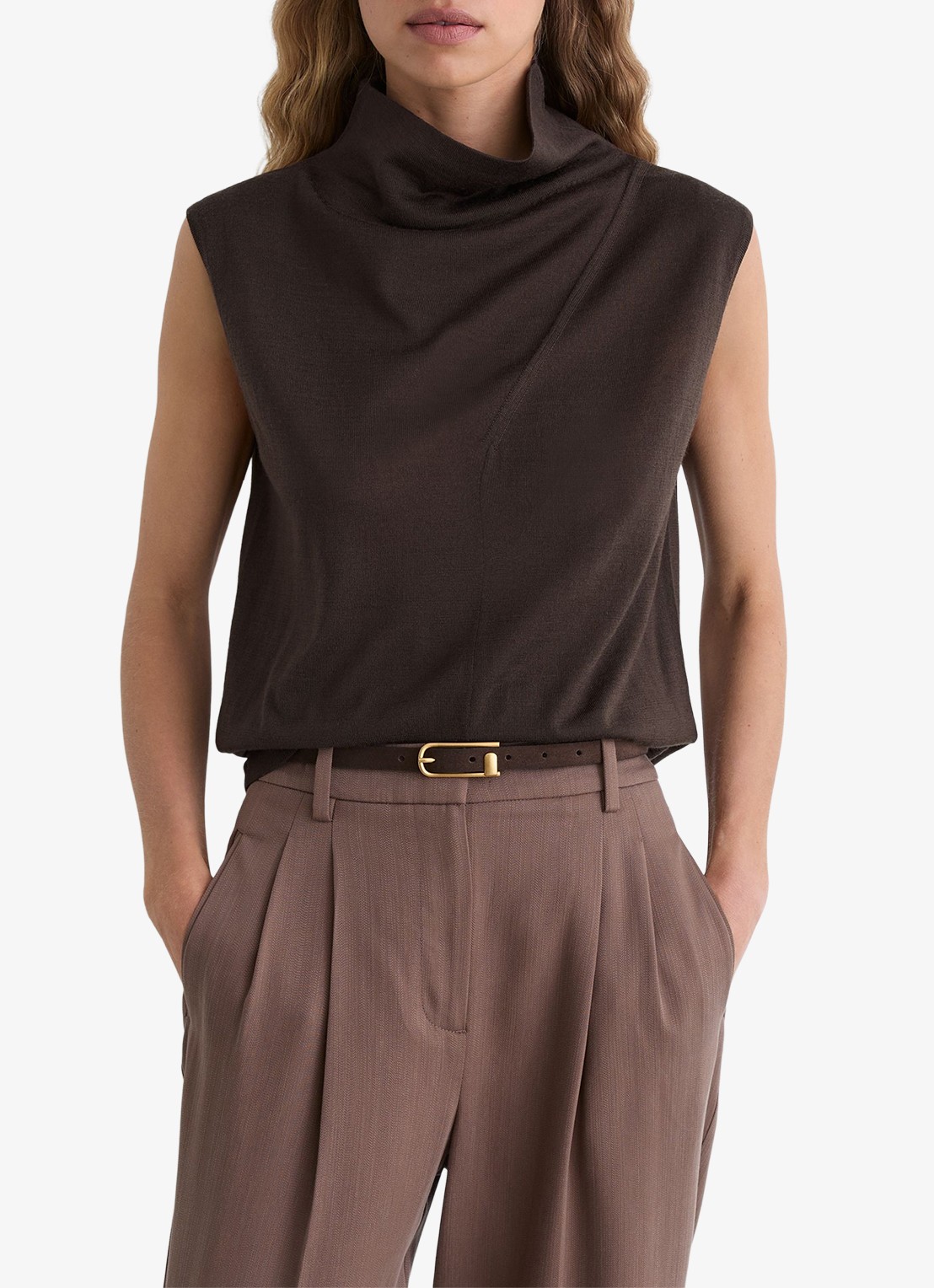 Reiss Honey top van wol met col - detail 2 chocolate brown / bruin