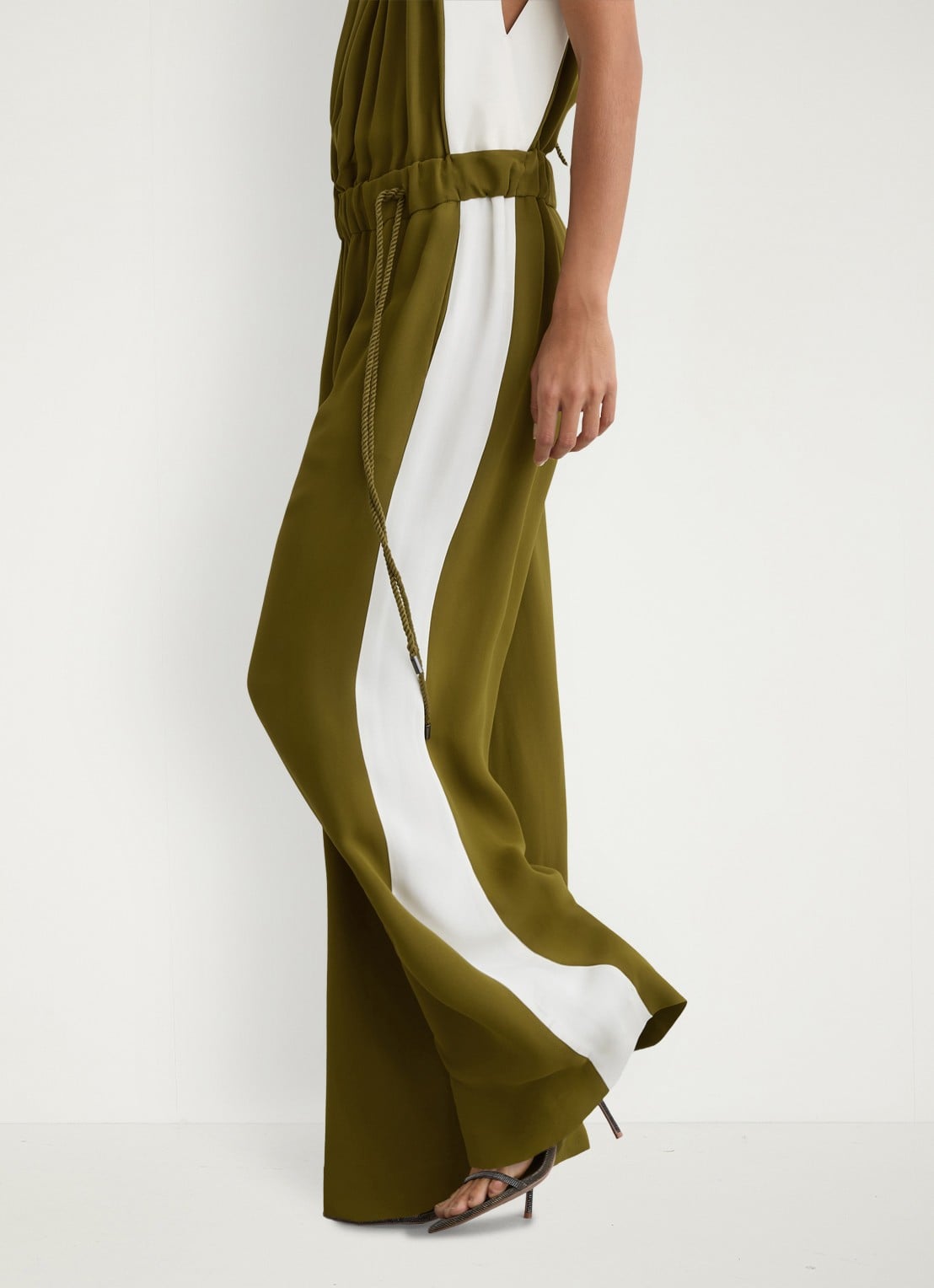Reiss Inez wide fit jumpsuit met trekkoord - detail 3 groen