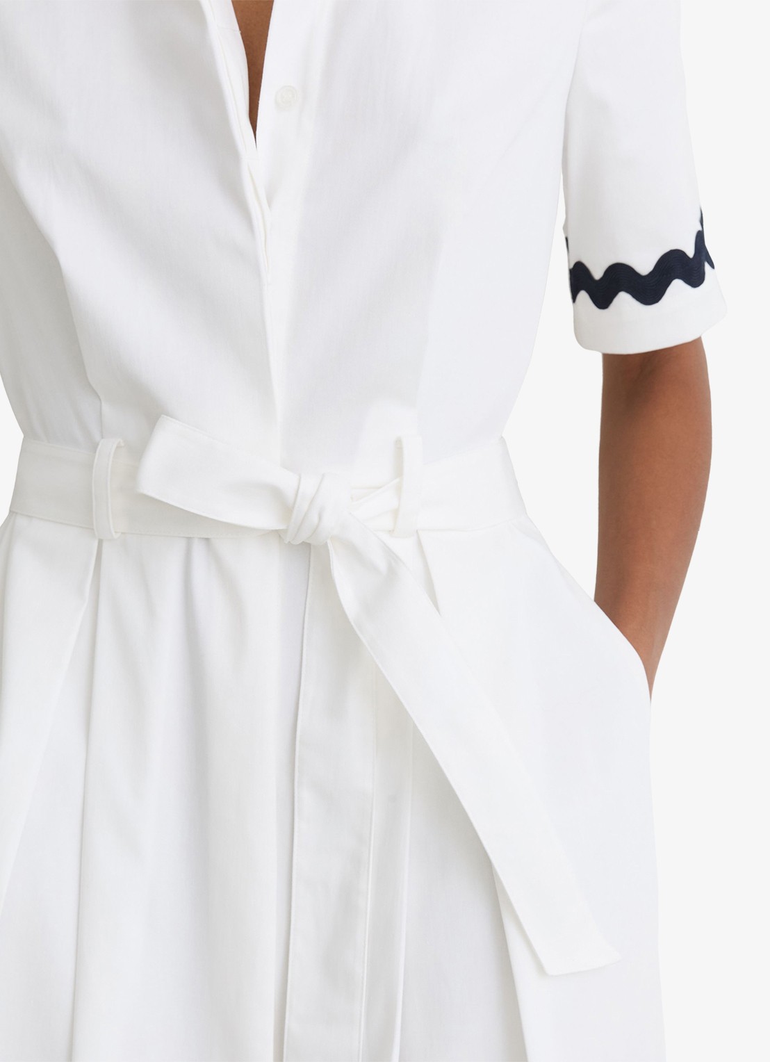 Reiss Isabelle midi jurk met strikceintuur - detail 4 gebroken wit