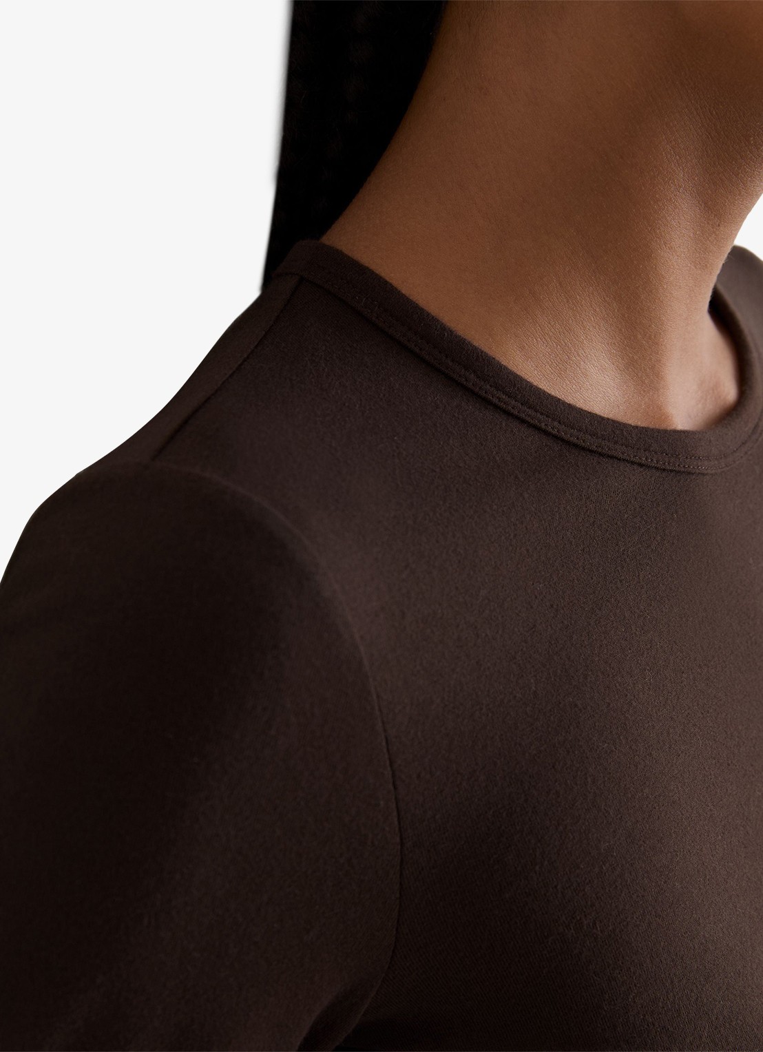 Reiss Jada longsleeve met ronde hals - detail chocoladebruin