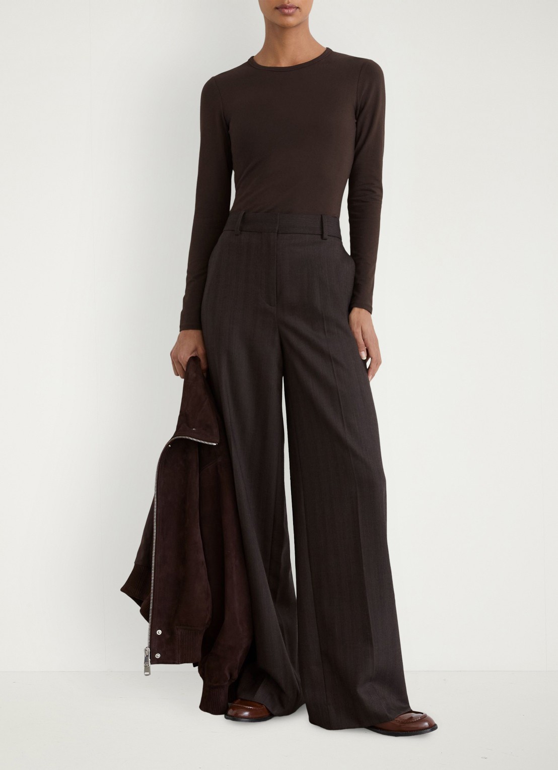 Reiss Jada longsleeve met ronde hals - voorkant 5 chocoladebruin