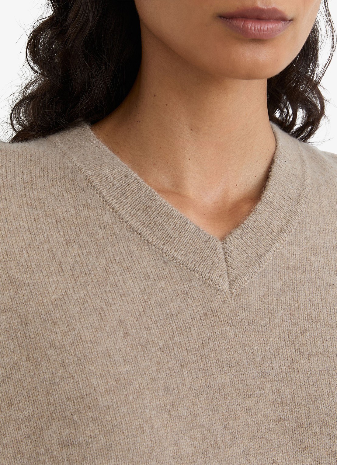 Reiss Jenna fijngebreide trui van kasjmier - detail 2 beige