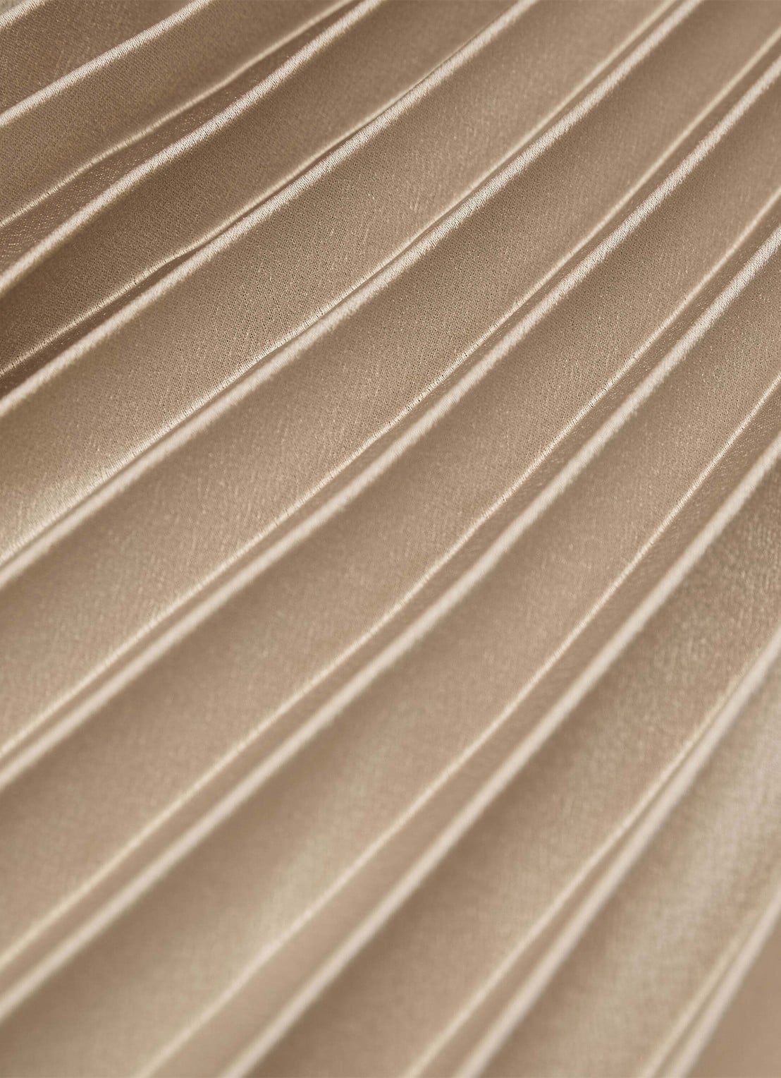 Reiss Kali mouwloze top met plooien - detail 4 goud