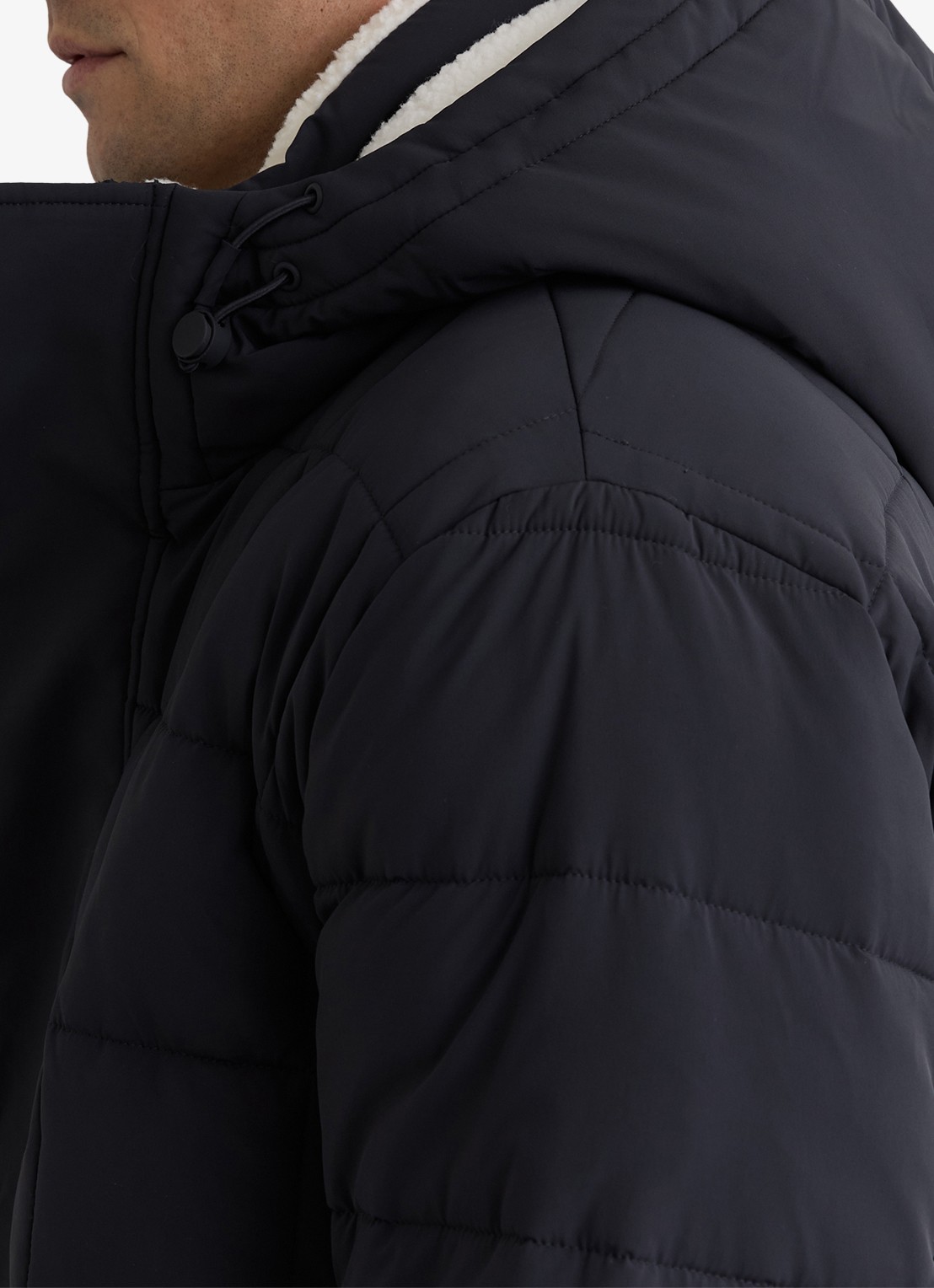 Reiss Klause puffer jas met quilt patroon en steekzakken - detail 3 navy / blauw