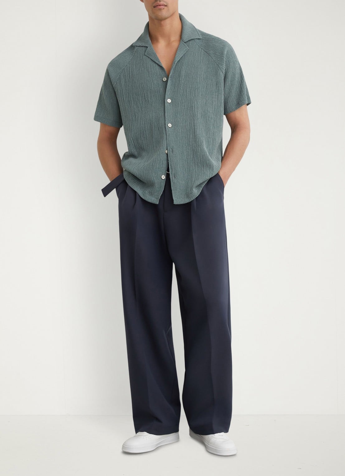 Reiss Knox regular fit overhemd met structuur - voorkant 5 dark sage / groen