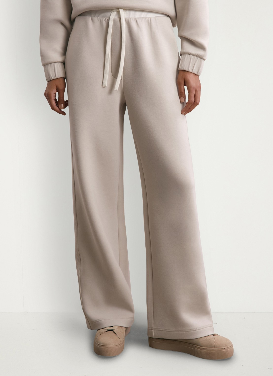 Reiss Laney wide fit joggingsbroek met steekzakken - detail 2 beige