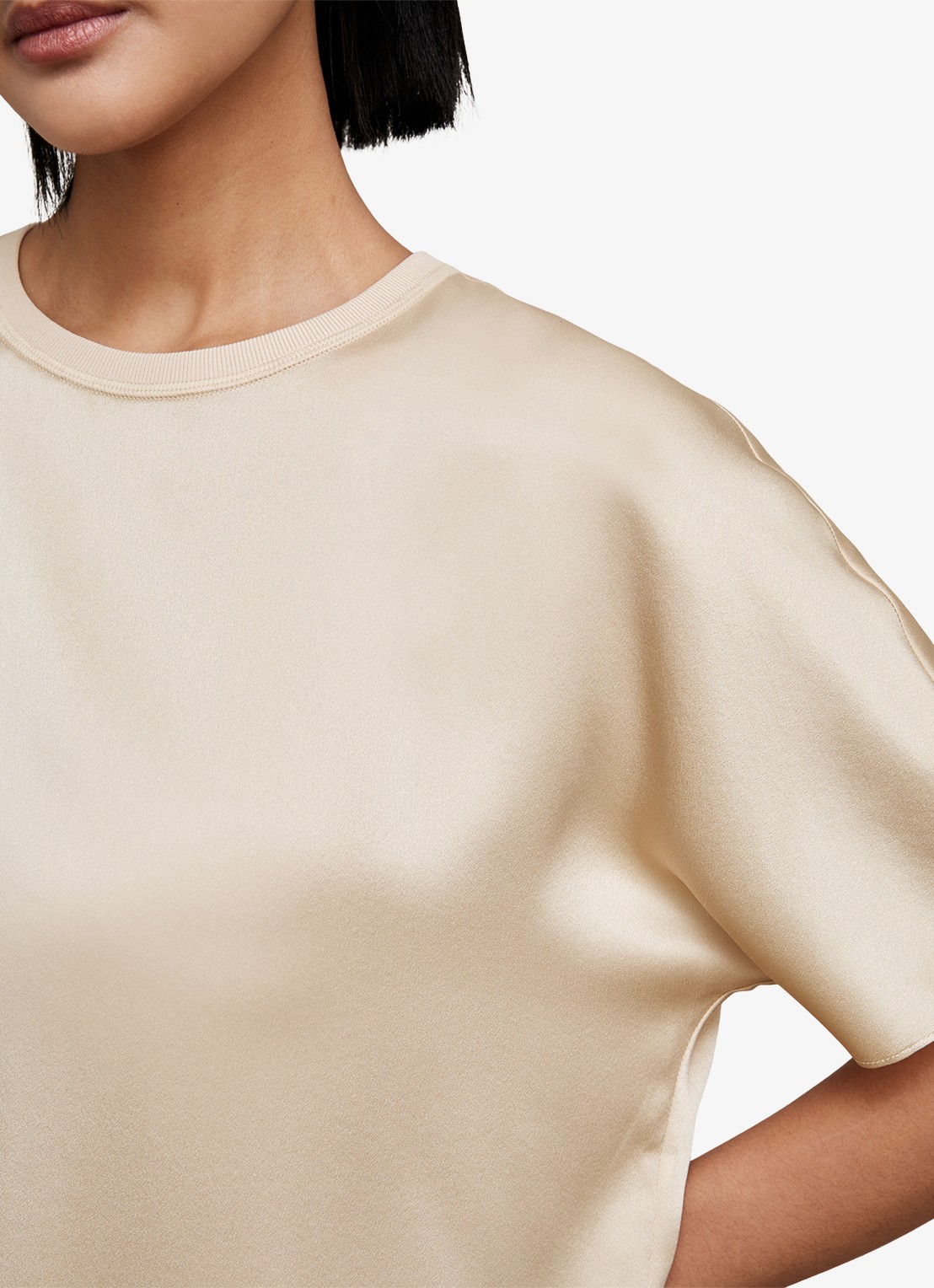 Reiss Lena top van zijde - detail 2 beige