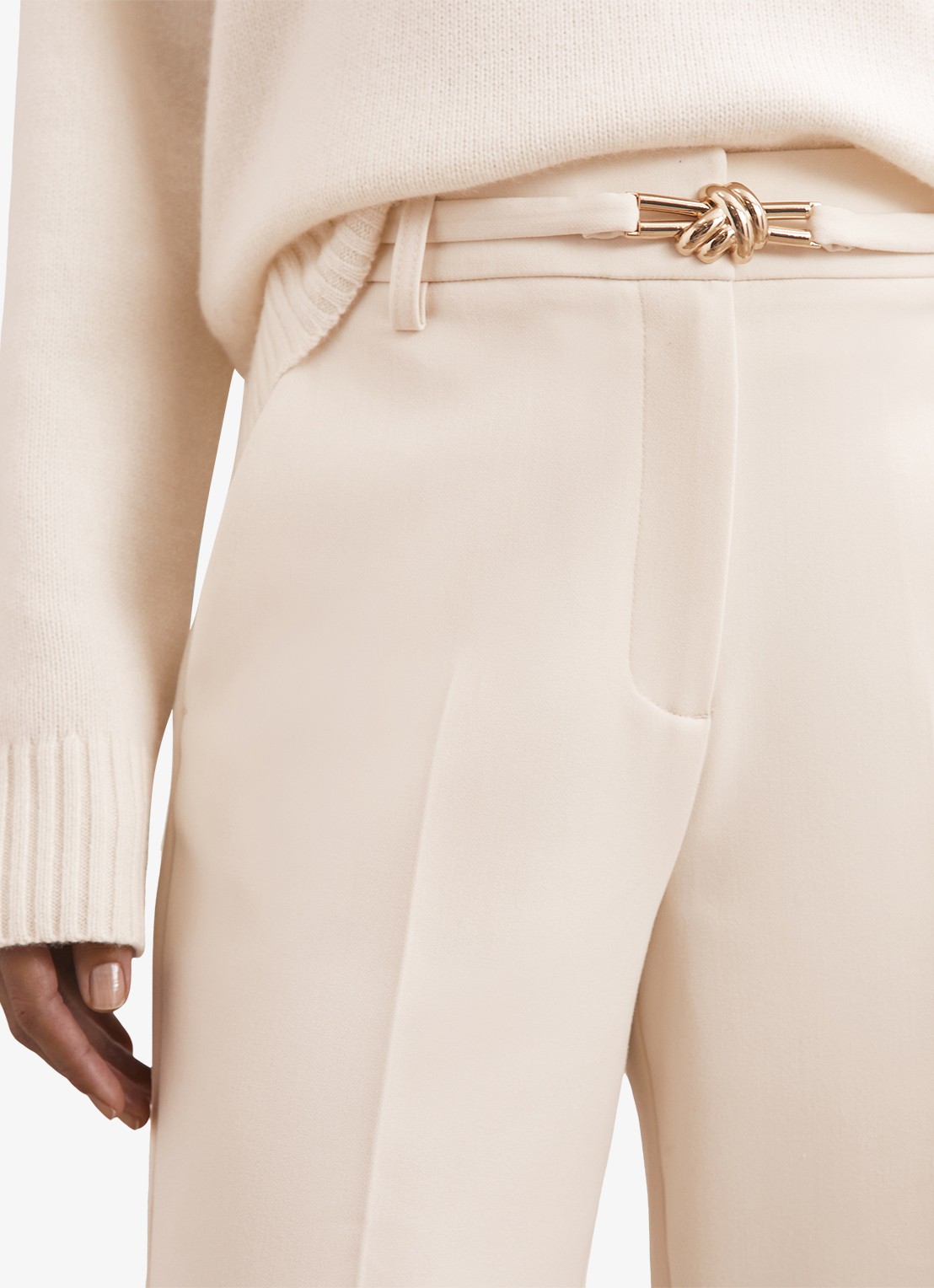 Reiss Leona high waist flared fit pantalon - detail 2 creme
