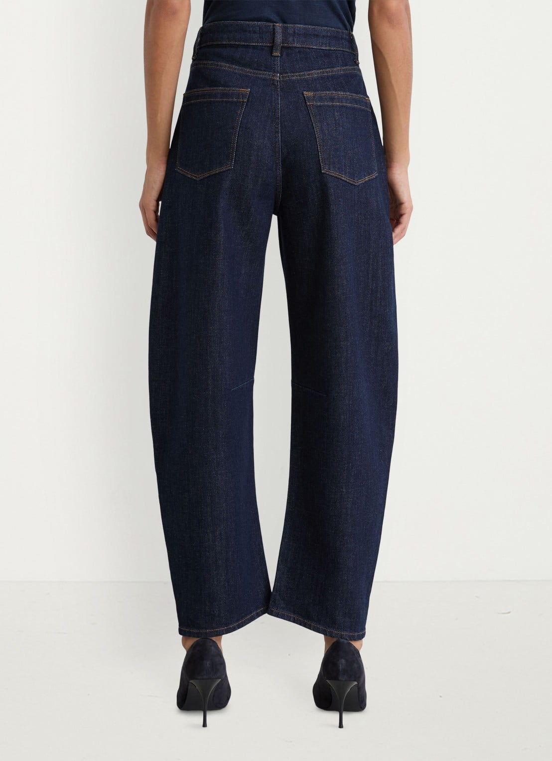 Reiss Levitt high waist loose fit jeans met donkere wassing - achterkant donkerblauw