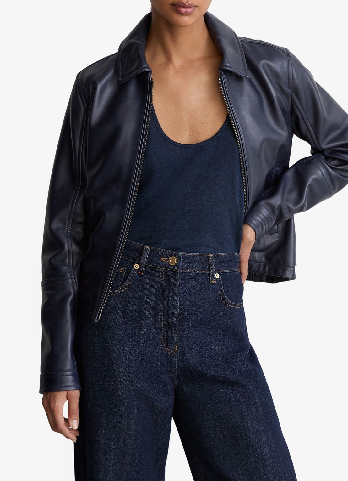 Reiss Levitt high waist loose fit jeans met donkere wassing - detail 4 donkerblauw