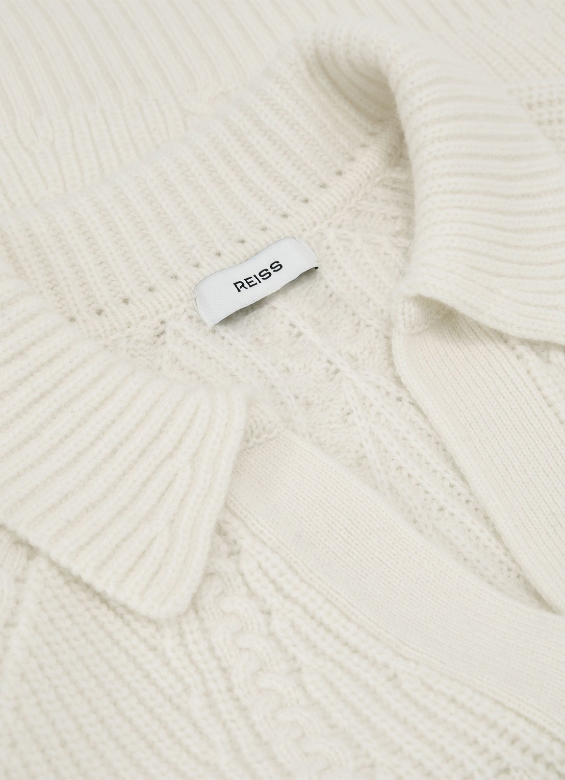 Reiss Lindy kabelgebreide trui van wol en kasjmier - detail 4 creme