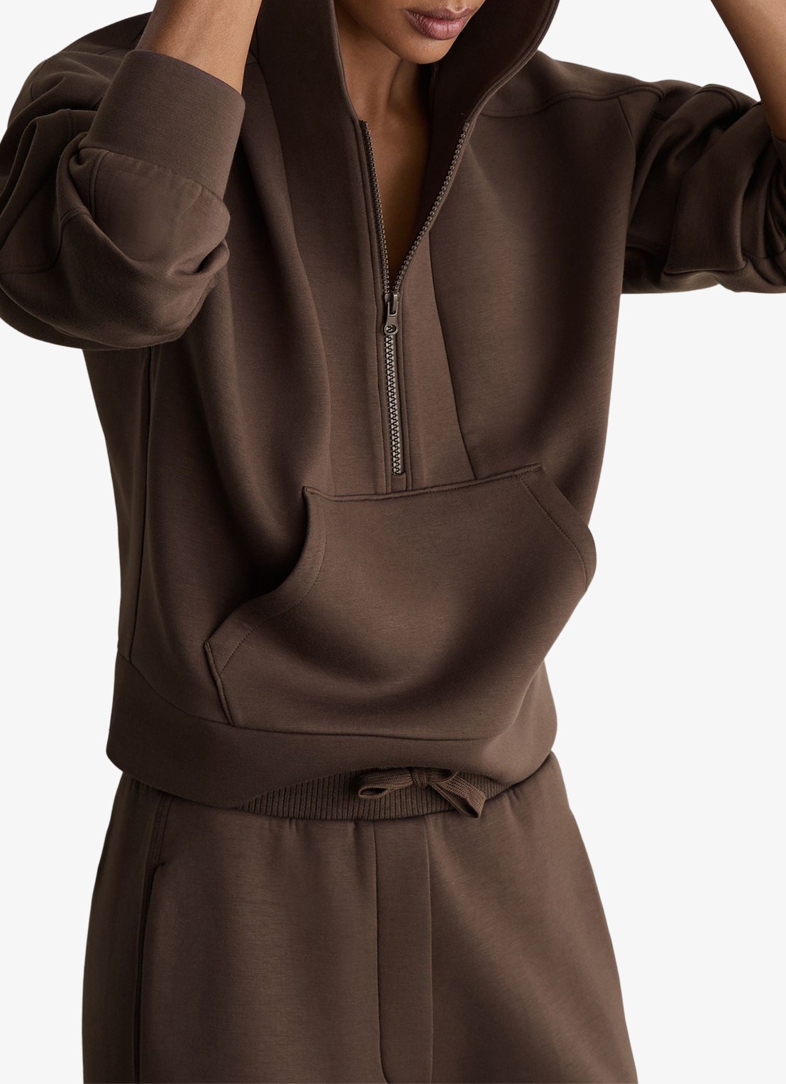 Reiss Lockie hoodie met halve rits - detail 4 donkerbruin