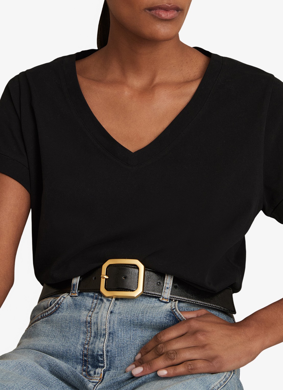 Reiss Luna T-shirt met V-hals  - detail 6 zwart