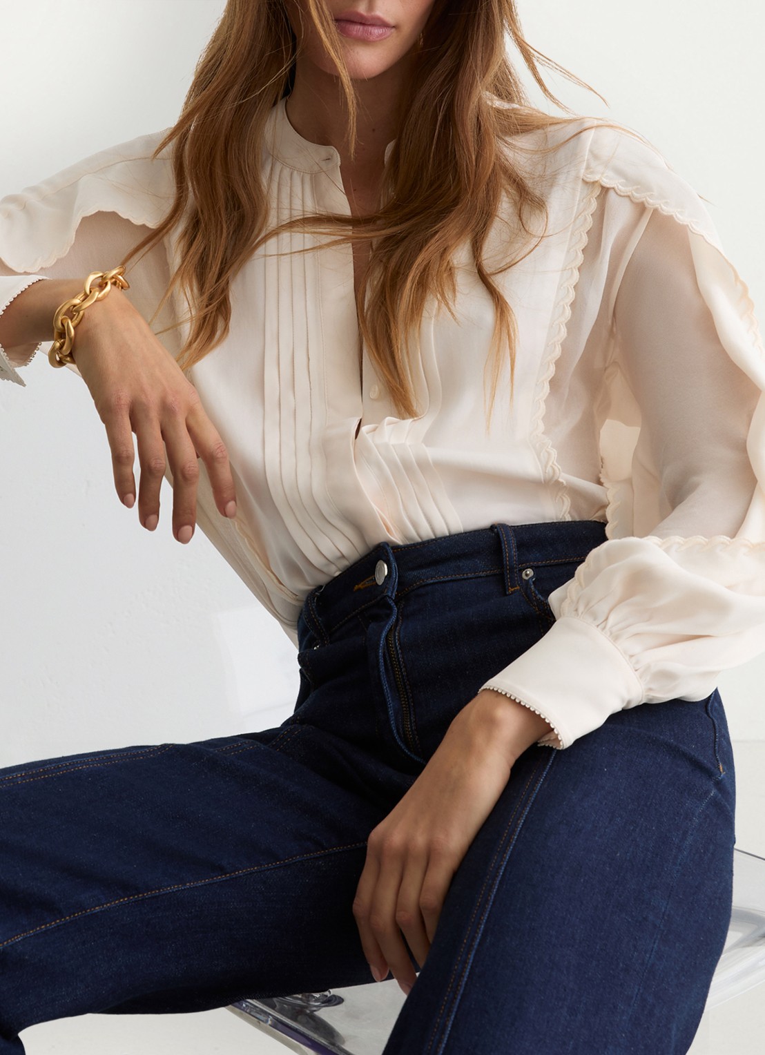 Reiss Maddie blouse met plooidetail - detail 3 beige