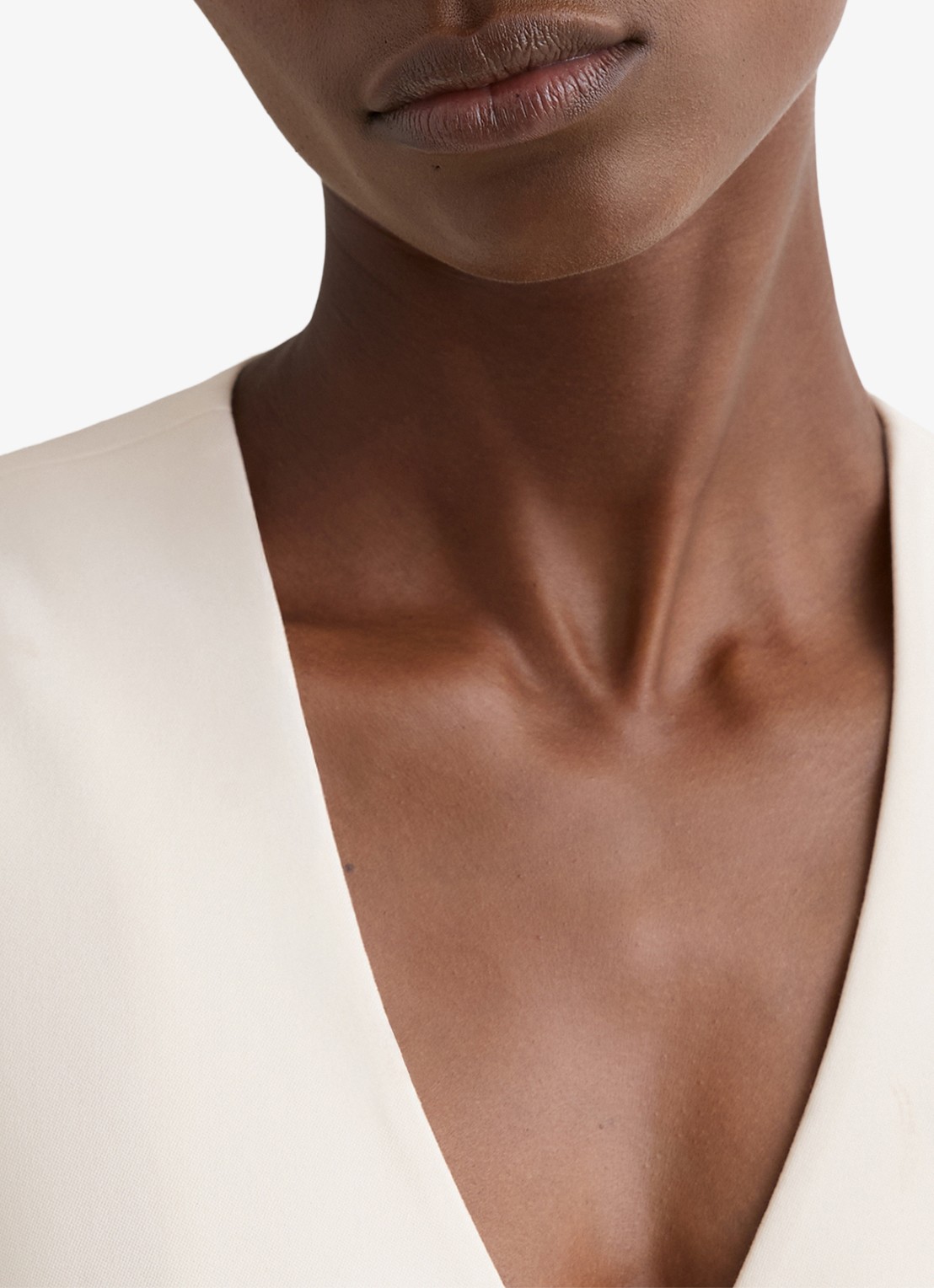 Reiss Malin gilet met V-hals - detail 5 creme