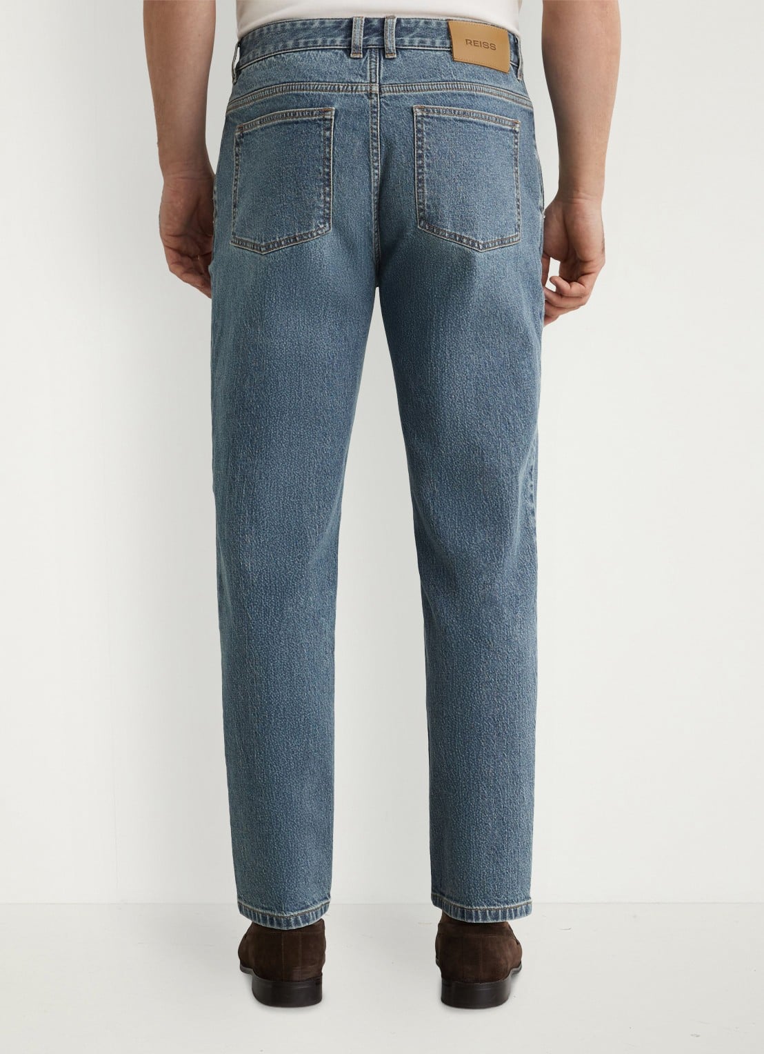 Reiss Manhattan straigt let jeans met steekzakken - achterkant 3 indigo