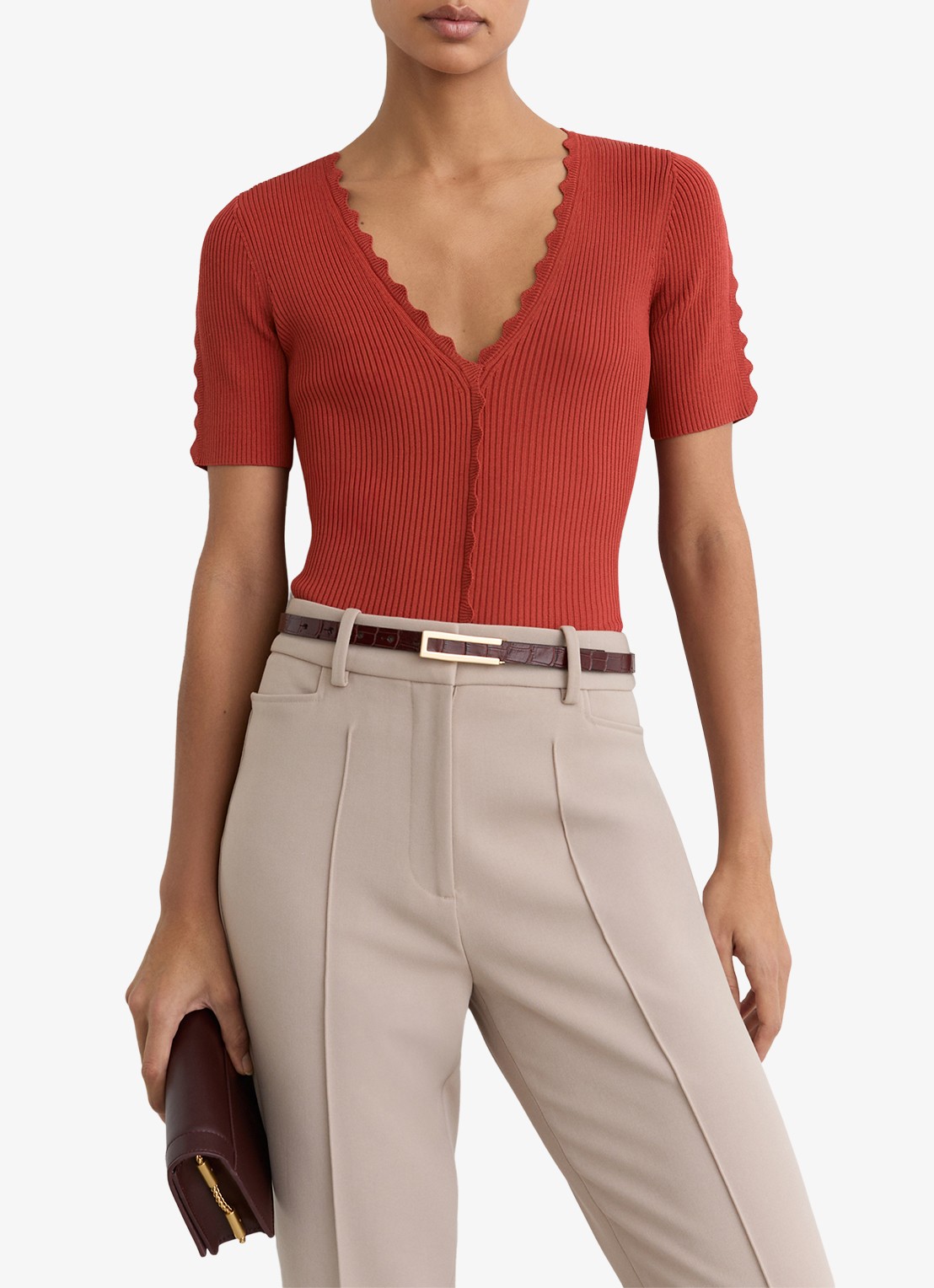 Reiss Marcy ribgebreide top met V-hals - detail 4 rood