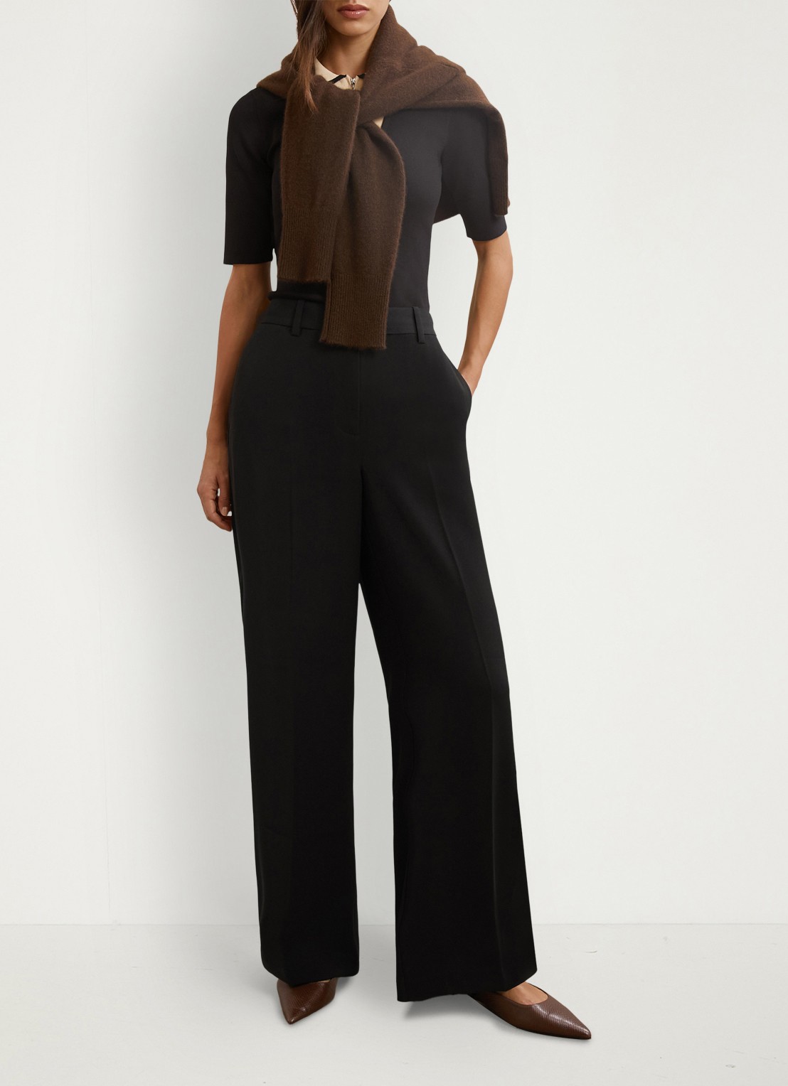 Reiss Margeaux high waist wide fit pantalon met steekzakken - voorkant 6 zwart