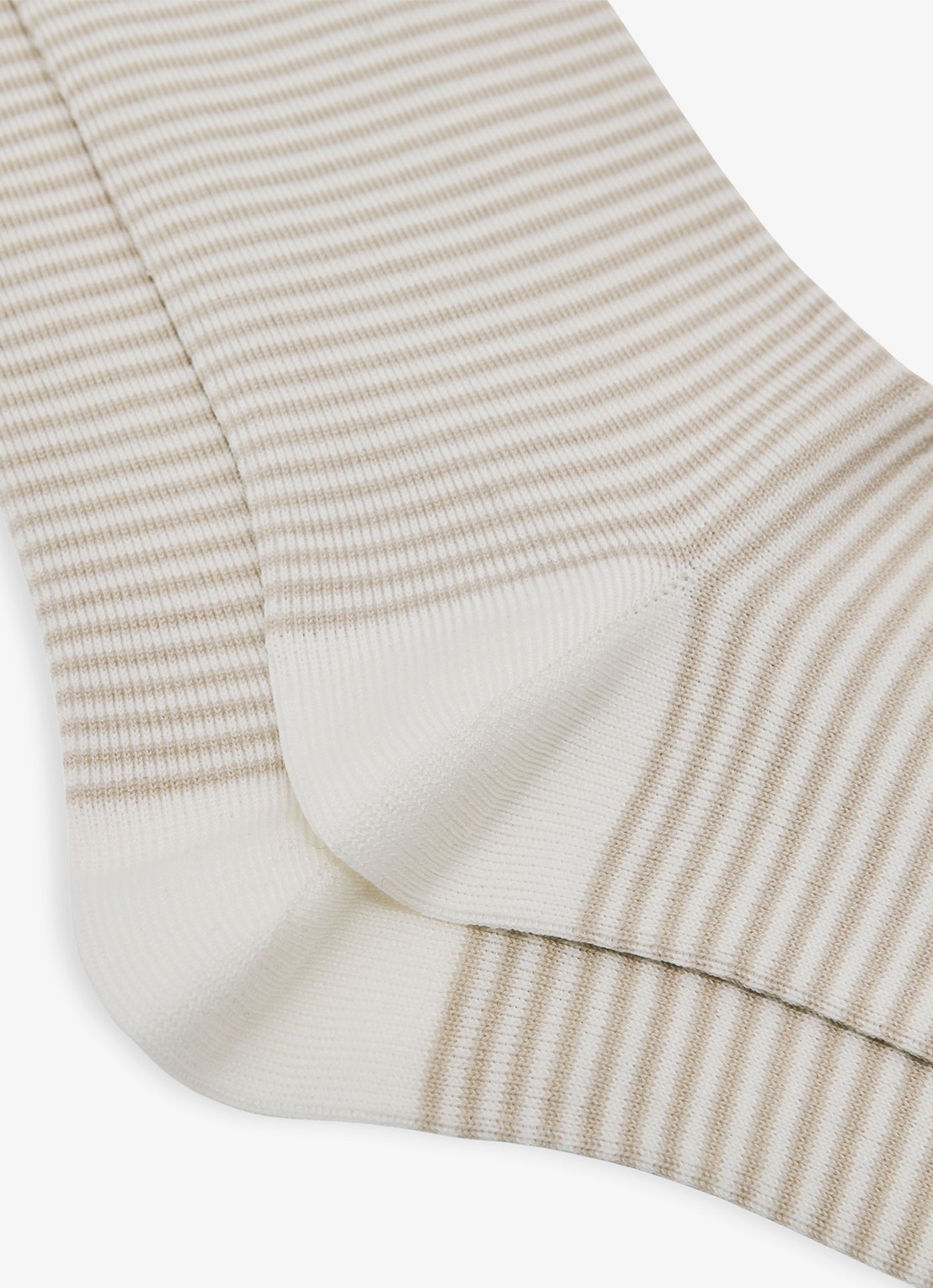 Reiss Mario sokken met streepprint - detail 2 beige