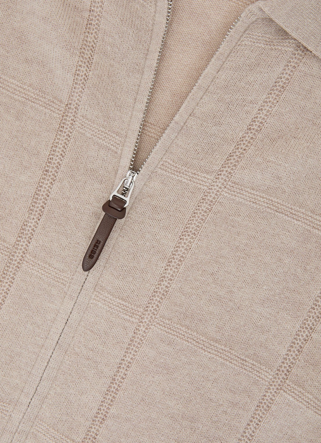 Reiss Martindale fijngebreid vest met structuur - detail 3 oatmeal / beige