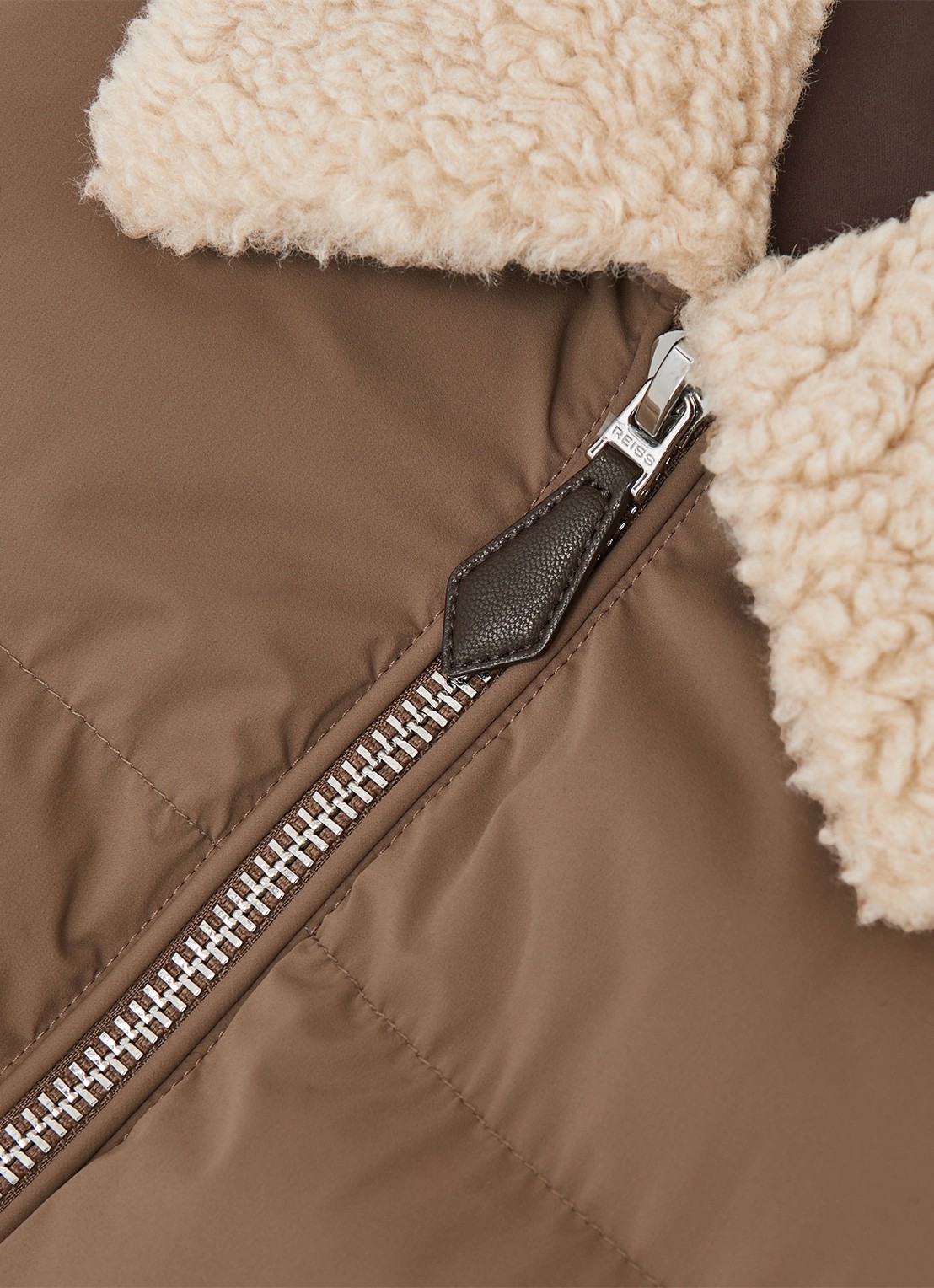 Reiss MAXIMUS Wool-Sleeve Quilted Puffer Jacket - detail 7 bruin