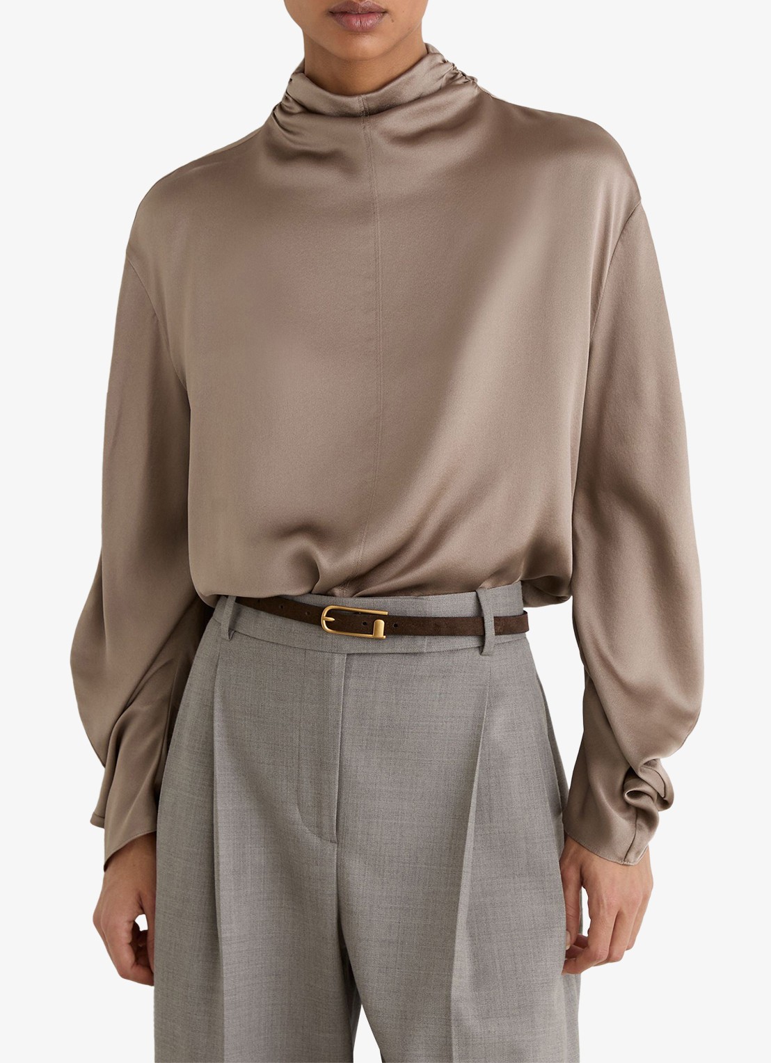 Reiss Meena top van zijde met col - detail donkerbeige