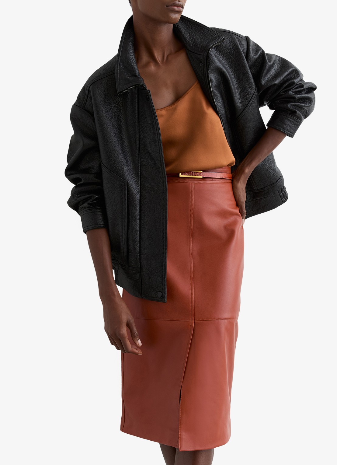 Reiss Miley high waist midi kokerrok van schapenleer  - detail 4 donkeroranje
