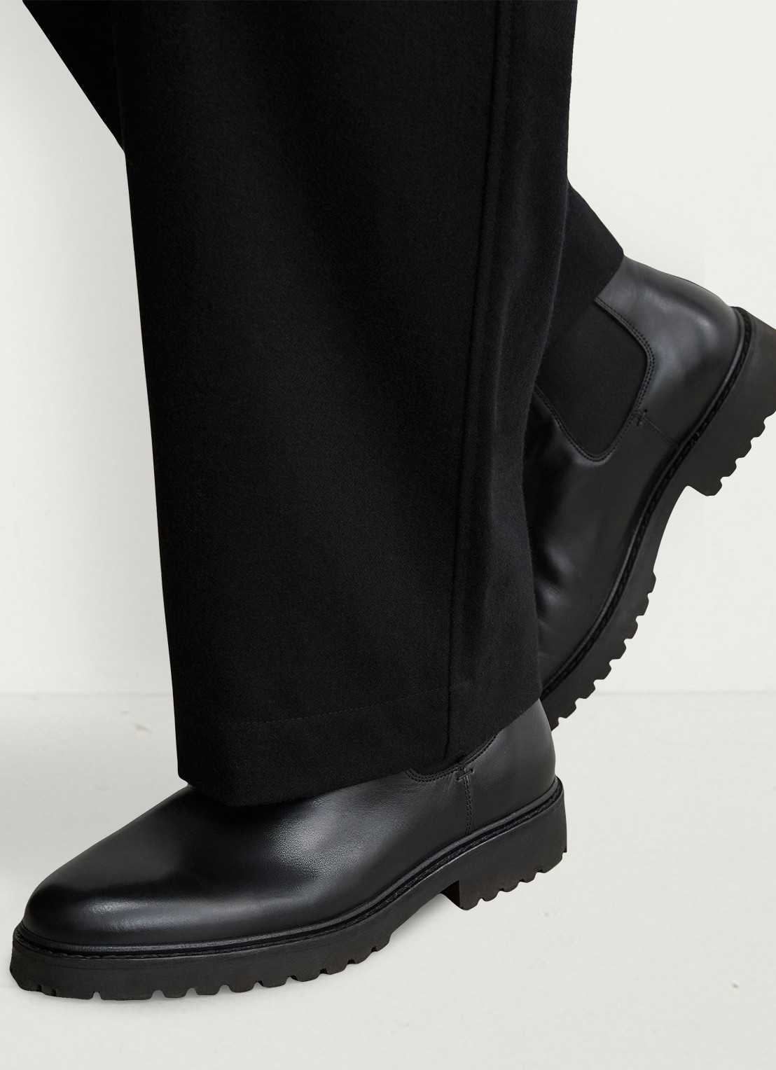 Reiss Milton chelsea boot van leer - detail 3 zwart