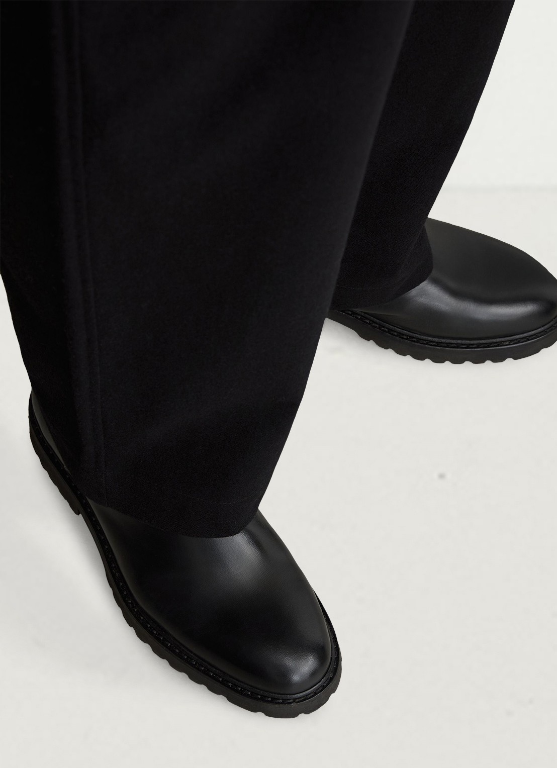 Reiss Milton chelsea boot van leer - detail 4 zwart
