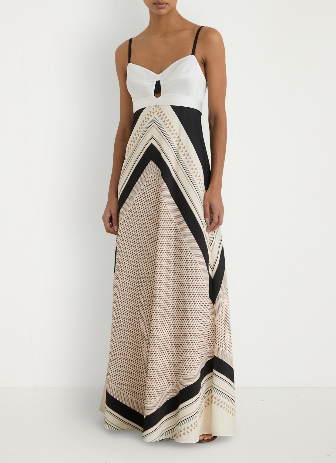 Reiss Myra maxi jurk met grafische print  - voorkant 3 beige