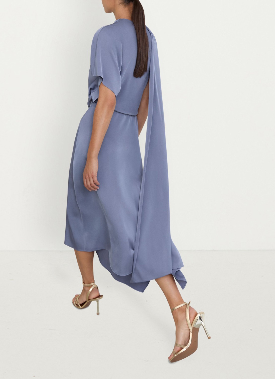 Reiss Naomi one shoulder maxi jurk van satijn met plooidetail - achterkant 7 lila