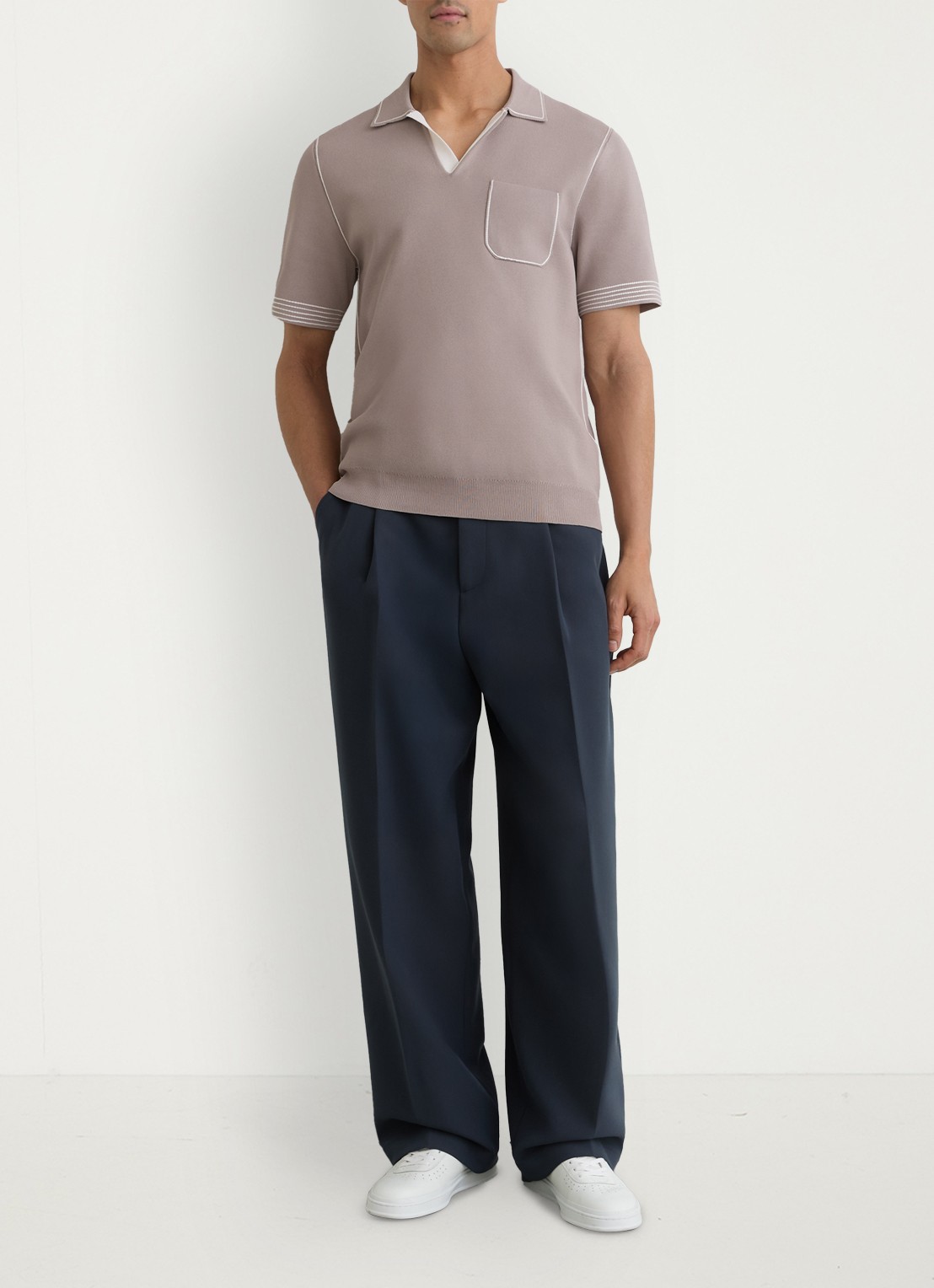 Reiss Newbury regular fit polo met borstzak  - voorkant 2 taupe
