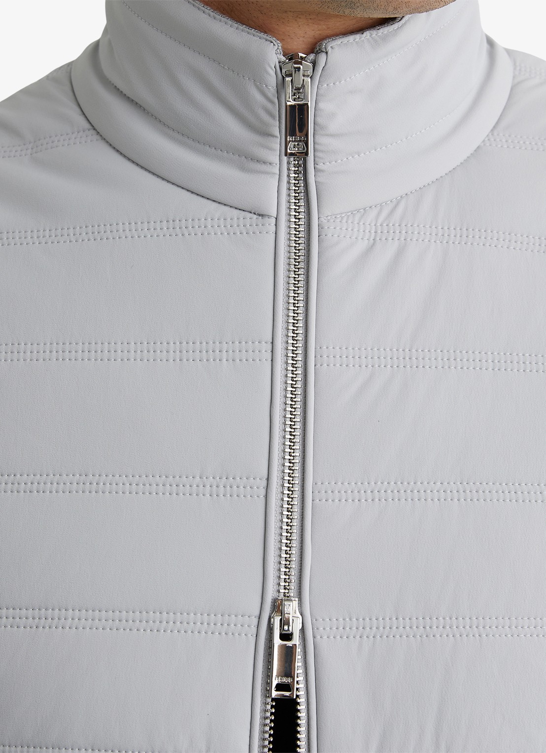 Reiss Newford bodywarmer in wolblend met opstaande kraag en steekzakken - detail 5 soft grey / grijs
