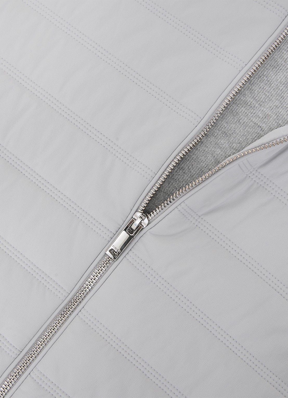 Reiss Newford bodywarmer in wolblend met opstaande kraag en steekzakken - detail 6 soft grey / grijs