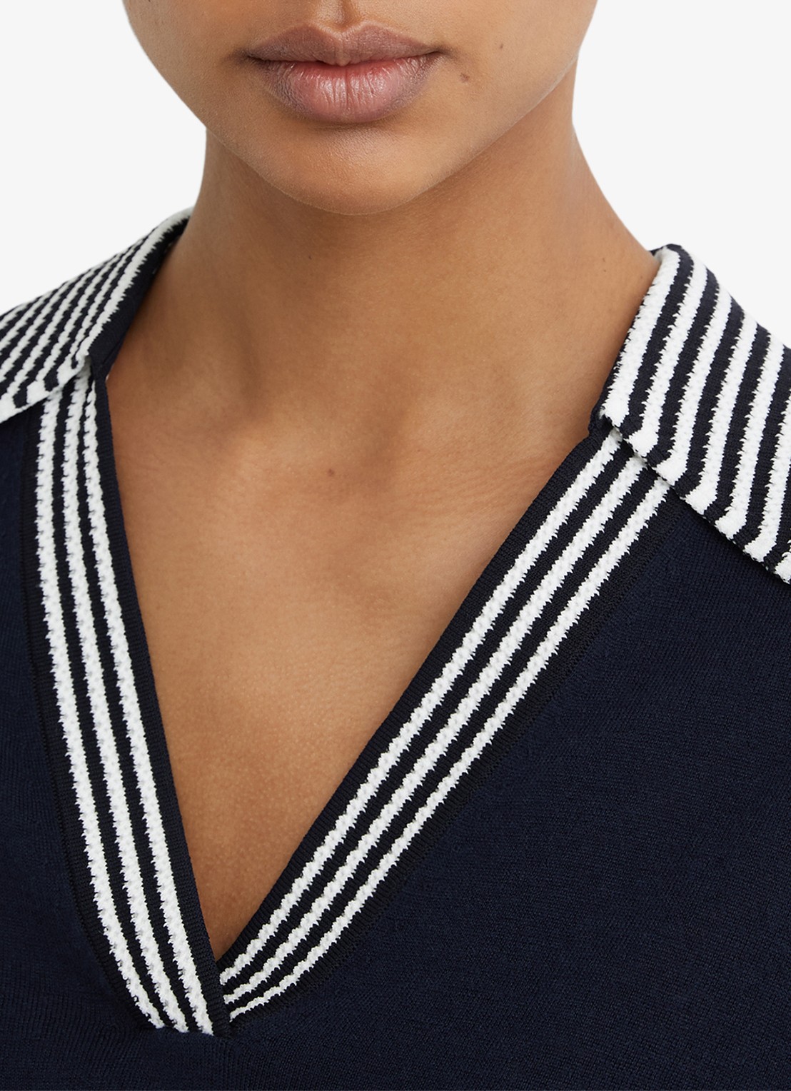 Reiss Nova fijngebreide trui van merino wol - detail 5 donkerblauw