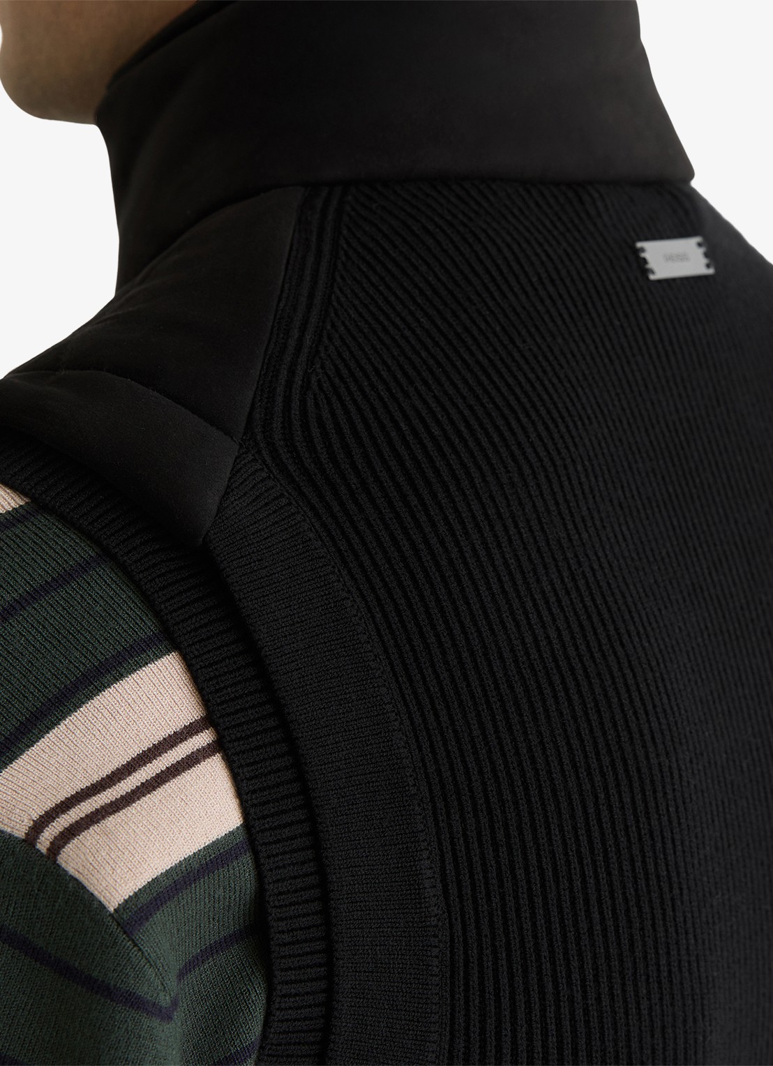 Reiss Orson grofgebreide gilet met steekzakken - detail 5 black / zwart