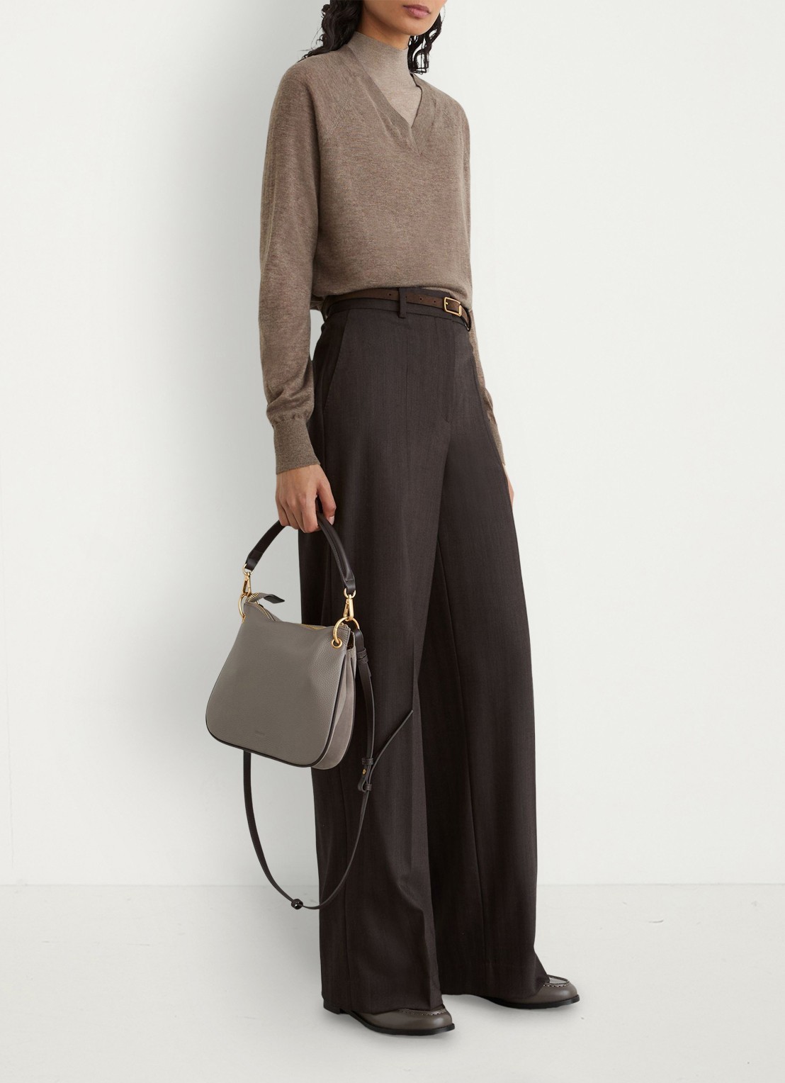 Reiss Paris fijngebreide pullover in merino wolblend - voorkant 2 zand