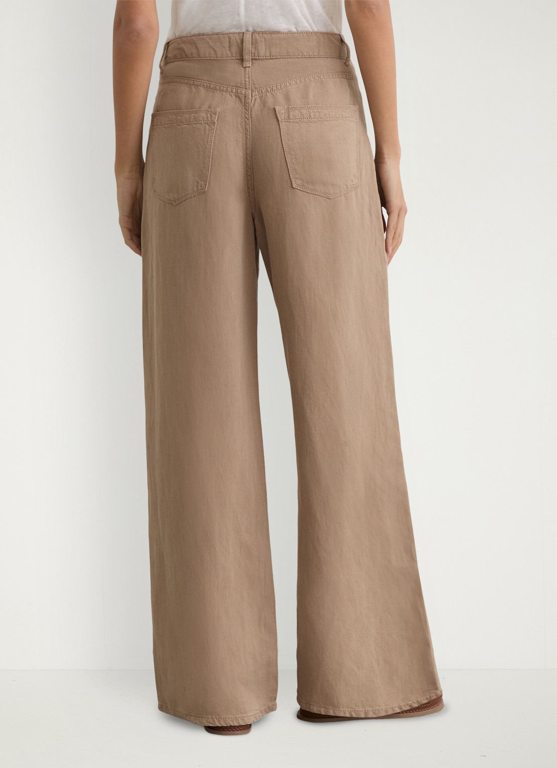Reiss Petite Carmen high waist wide fit pantalon in linnenblend - achterkant beige