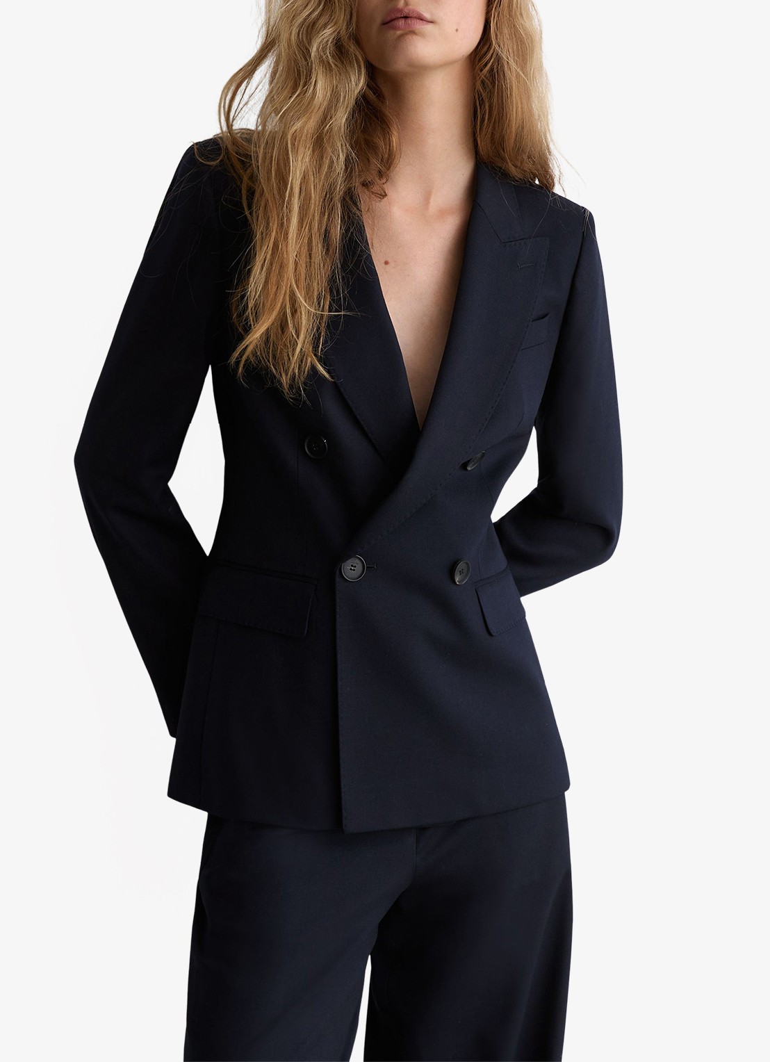 Reiss Petite double-breasted Blazer in wolblend - detail 2 blauw