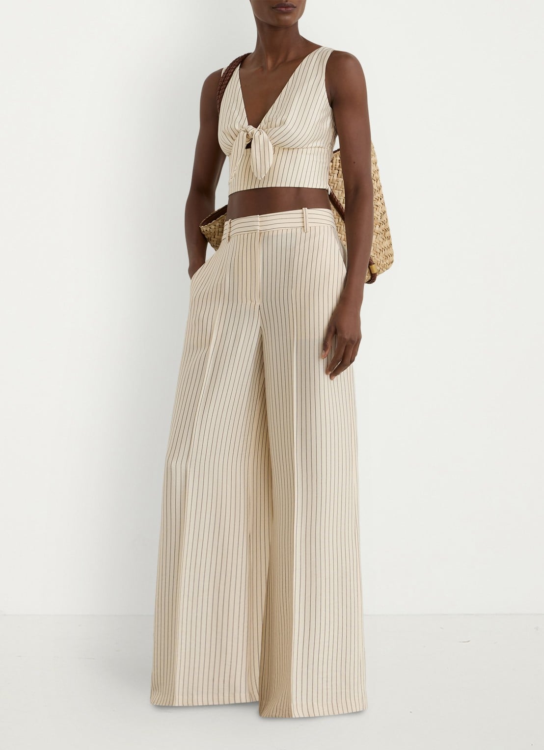 Reiss Petite high waist wide fit pantalon met streepprint - detail 2 creme