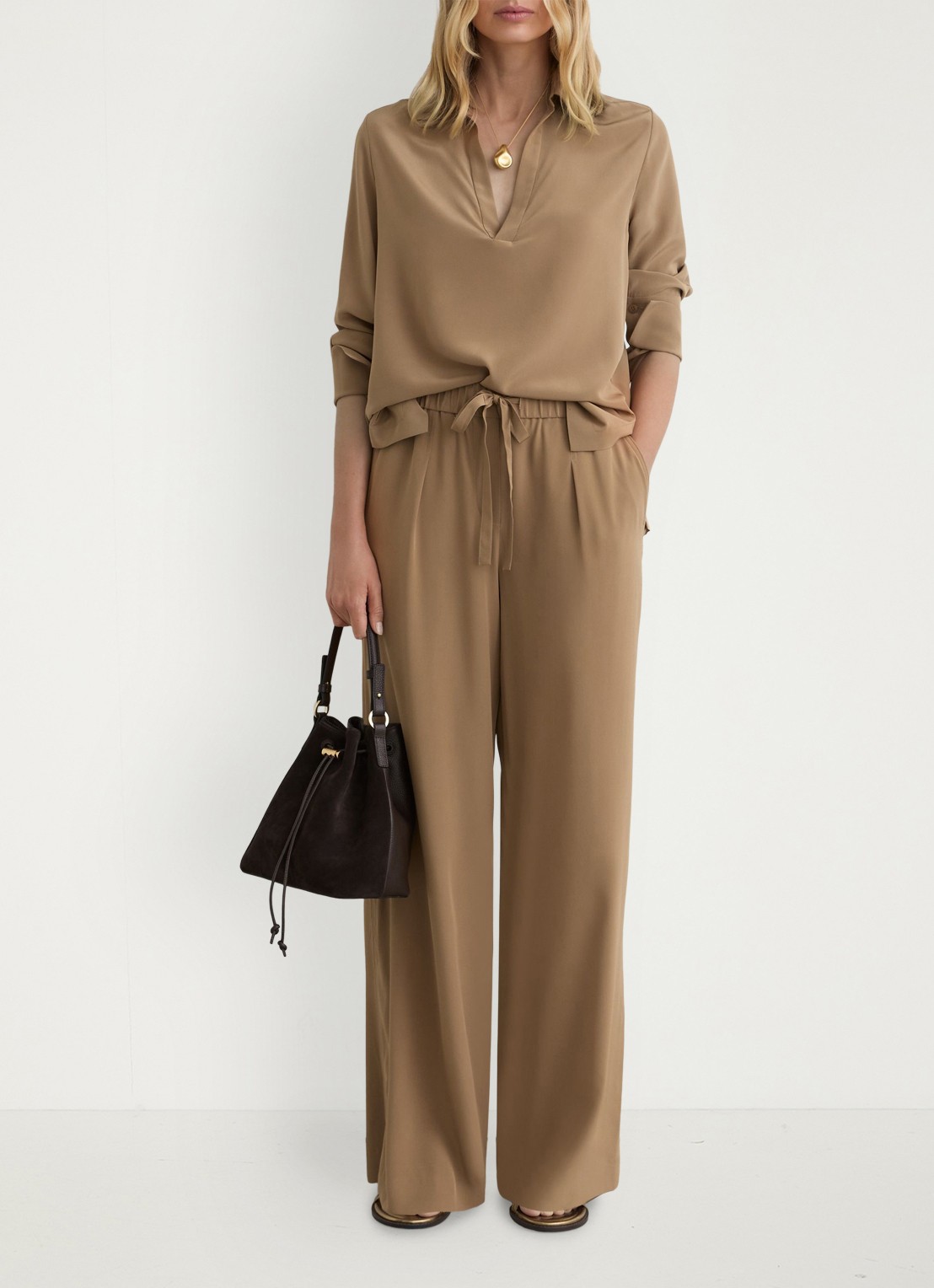 Reiss Petite Maria high waist wide fit pantalon van zijde - detail 6 camel