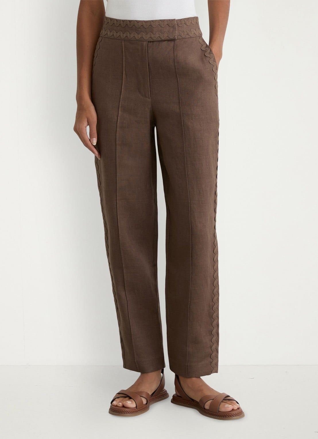 Reiss Petite mid waist tapered fit pantalon van linnen - detail 3 bruin
