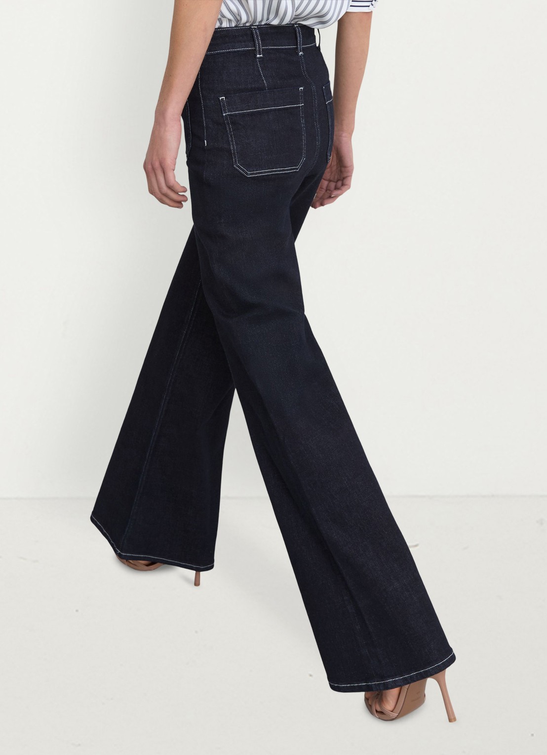 Reiss Petite Sakura high waist flared jeans met opgestikte zakken - detail 3 indigo