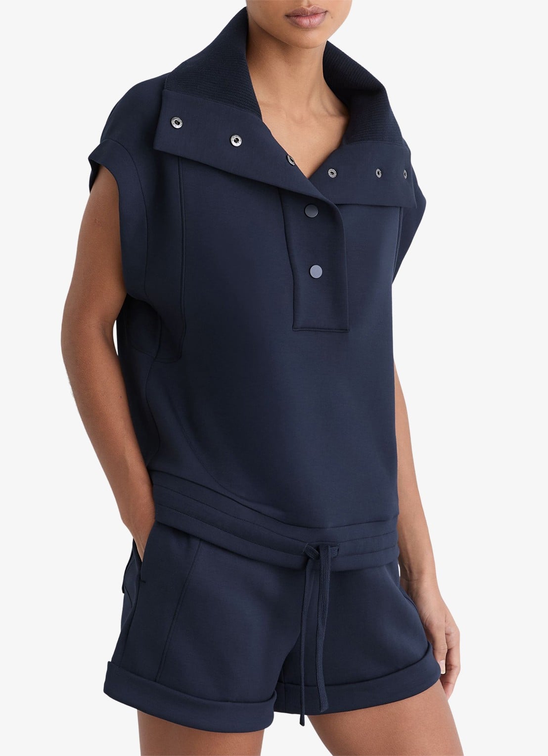 Reiss Phoebe mouwloze top met opstaande kraag - detail navy / blauw
