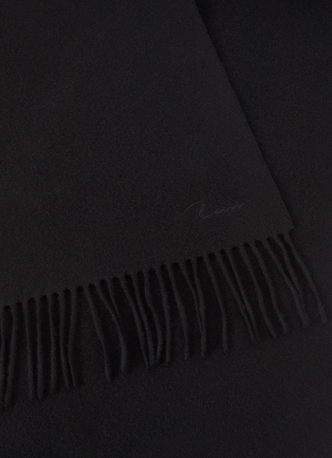 Reiss Picton sjaal in kasjmierblend met franjes 190 x 30 cm - detail 3 zwart