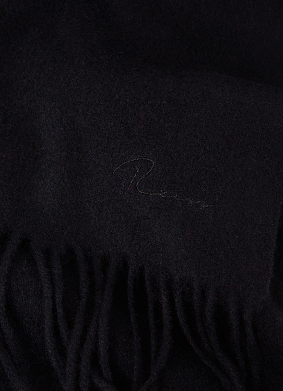 Reiss Picton sjaal in kasjmierblend met franjes 190 x 30 cm - detail 3 donkerblauw
