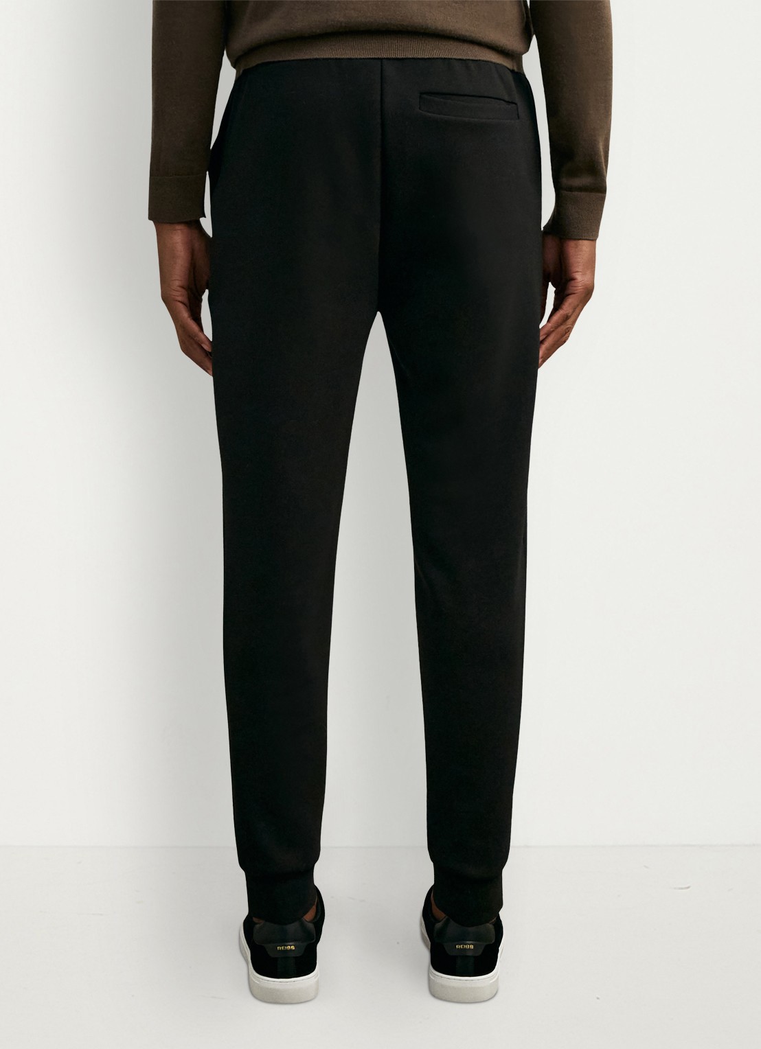 Reiss Premier tapered fit joggingbroek met trekkoord - achterkant 5 black / zwart